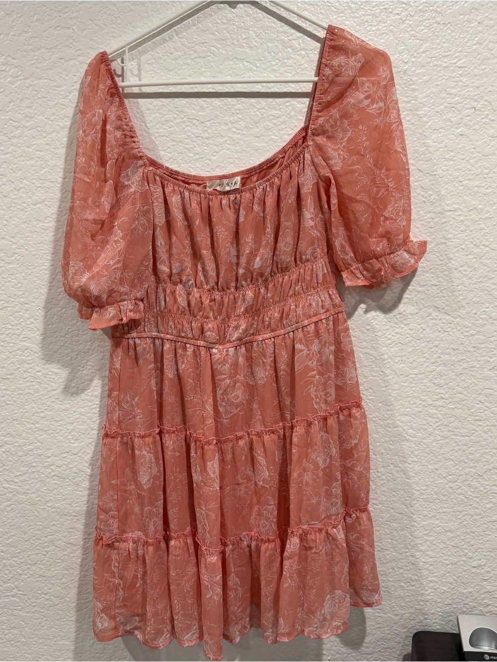 Rowa size large Women’s Peach Floral Tiered Smocked Mini Dress
